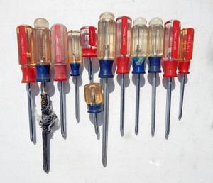 lot 242 image: Lot of Craftsman Phillips Screwdrivers