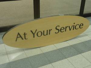 lot 3 image: 6 x 2 Service Sign