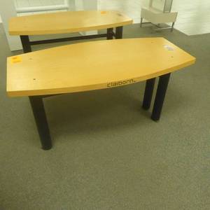 lot 96 image: 45 x 27 x 23 Nesting Display Table