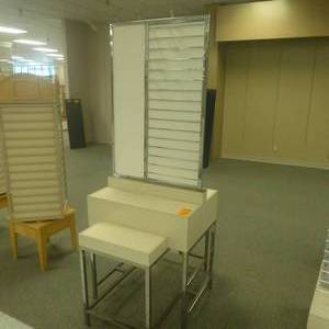 lot 103 image: 78 x 29 x 22 Mirrored Tiered Jewelry Display