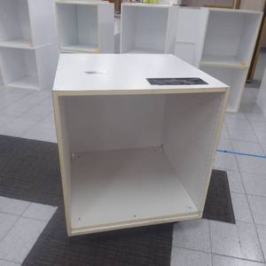lot 116 image: 37 x 31 x 31 Rolling Storage Cube