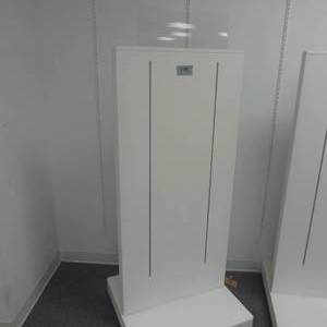 lot 128 image: 64 x 29 x 27 Rolling Display
