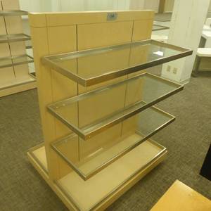 lot 135 image: 56 x 42 x 34 Rolling Shelf Display Fixture
