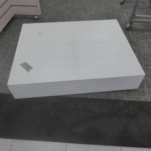 lot 173 image: 34 x 27 x 7 Rolling Display Stand