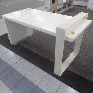 lot 200 image: 36 x 65 x 30 Steel Framed Display Table