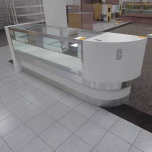 lot 201 image: 39 x 102 x 22 Lighted Glass Display Case