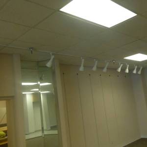 lot 228 image: LED Commercial Track Lighting