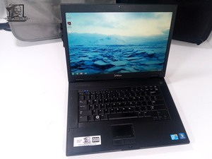 Dell Latitude E5500 Laptop with two Laptop Bags Works (No Cord)