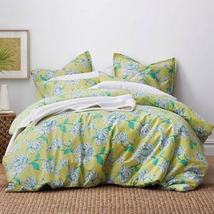 lot 51 image: Chloe Multicolored Floral Cotton Percale King Duvet Cover, 50377D-K-MULTI - NEW