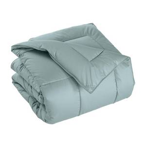 lot 55 image: PrimaLoft Deluxe Medium Warmth Cloud Blue Queen Down Alternative Comforter, C1K9-Q-CLOUD - BLUE - NEW