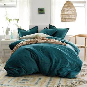 lot 78 image: Easton Velvet Cotton Blend Queen Duvet Cover in Emerald Green, 40139D-Q-OLIVE - NEW