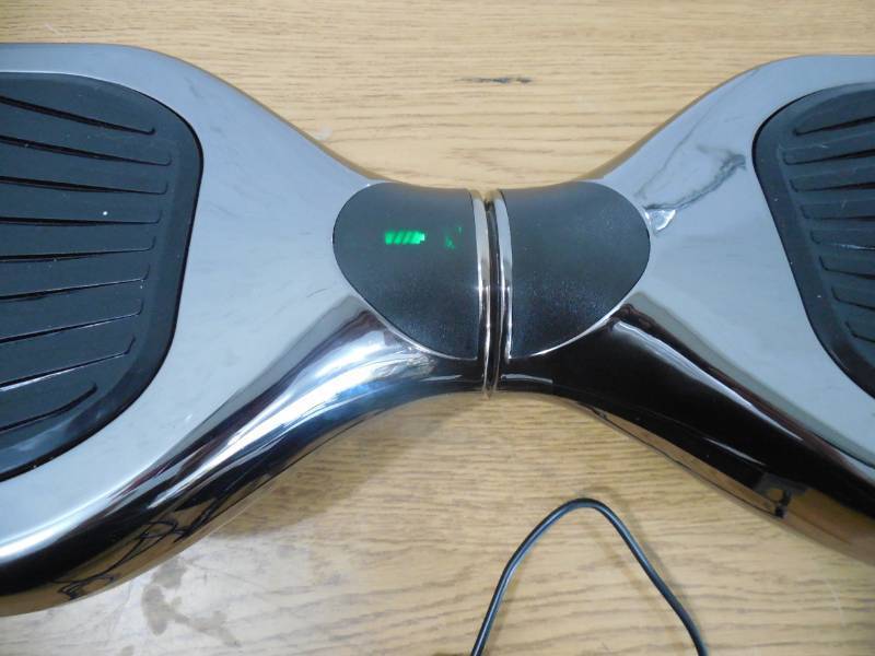 lot 125 image: AOB 36V HoverboardSelf-Balancing Scooter with Bluetooth Speakers  Black Chrome
