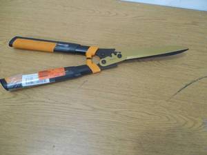 lot 62 image: Titanium Coated Blades, 23 in. PowerGear 2 Hedge Shears