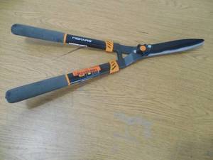 lot 63 image: Fiskars 8 in. Steel Blades with Steel Handled Hedge Shears