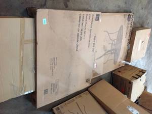 lot 33 image: PALLET WITH ASSORTED PATIO FURNITURE PIECES DIFFERENT MODELS SEE PICTURES