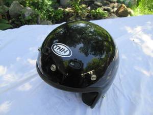 lot 21 image: THH Helmet (Size M)...