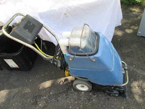 lot 50 image: Winsor Carpet Cleaning Machine Wor...