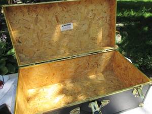 lot 131 image: Seward Trunk See Photos ...