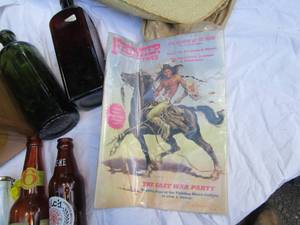 lot 137 image: Large Lot of Antique Items (Bottles...