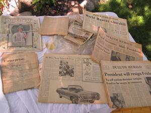 lot 141 image: Historic Magazine & Newspaper Lot...