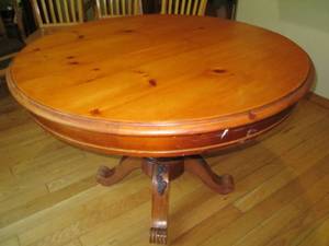 lot 101 image: Round Dining Room Table With Large ...