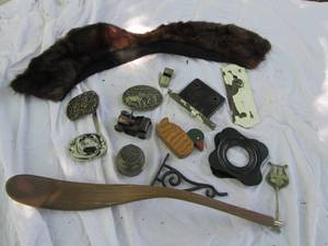 lot 149 image: Lot of Vintage Items See Photos...
