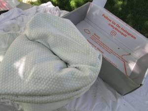 lot 152 image: New In Packaging Weighted Blanket...