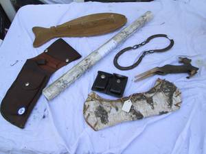lot 180 image: Fish Hook Wall Mount, Horseshoes, B...