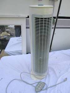 lot 186 image: Homes Heater With Remote...