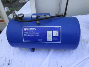 lot 193 image: Campbell Hausfeld 7 Gallon Ait Tank...