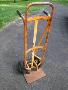 lot 204 image: 2 Wheel Dolly Brake Does Not Work...
