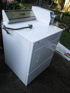 lot 213 image: Coin Operated Whirlpool Commercial ...