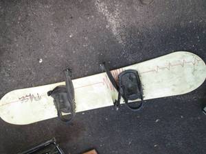 lot 226 image: Pulse Snowboard See Photos...