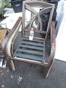 lot 250 image: (4) Metal Patio Chairs With Paint t...