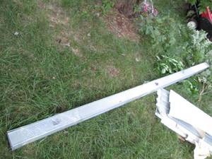 lot 261 image: (6) 10 Aluminum Wall Studs...