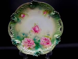 lot 104 image: R.S. Red Mark Prussia Green Embossed  9 12 Plate with Roses