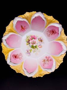 lot 123 image: R.S. Prussia Marked Floral Motif 9 34 Bowl