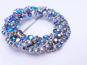 lot 212 image: Light Blue Rhinestones and Gold Aurora Borealis Wrap Wreath Pin