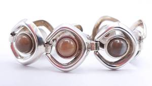 lot 223 image: Mid Century Modern Bracelet with Purple Tan Agets