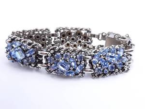 lot 226 image: VintBarclay Sky Blue Evening Gown Bracelet