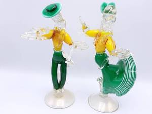 lot 5 image: Pair of Murano MidCentury Modern Dancing Figurines - Green & Gold