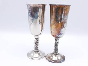 lot 310 image: Vintage Set of Two Silver Plate Grapevine Wine Glasses