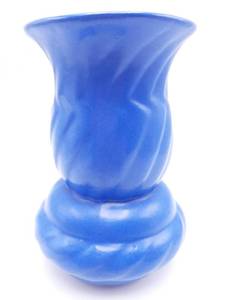 lot 341 image: Vintage Blue Pottery Vase Excellent Mold