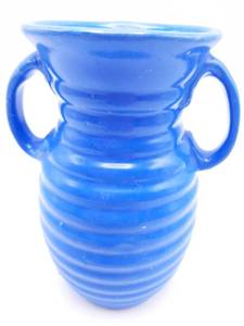 lot 342 image: Vintage 1940s McCoy Beehive Double Handled Vase