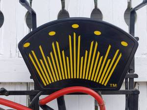 lot 21 image: Budweiser King of Beers Neon Light Advertising Sign