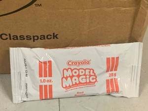 lot 97 image: Modeling Clay Classpack