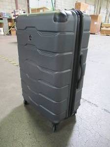 lot 704 image: Tag Matrix 2.0 28 Hardside Expandable Spinner Suitcase 21649-20-28