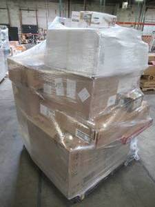 lot 218 image: WHOLESALE MIXED PALLET OF AC UNITS, SMALL HOUSEWARES, LIGHTING AND MORE