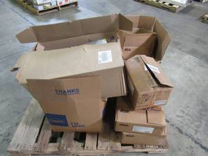 lot 305 image: WHOLESALE MIXED PALLET OF MISCELLANEOUS GRAB HOOKS, EYE BOLTS, TURNBUCKLES AND MORE