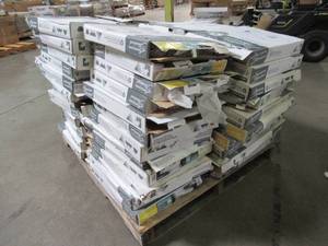 lot 233 image: WHOLESALE MIXED PALLET OF MISCELLANEOUS AMERICAN STANDARD ELONGATED AND ROUND TOILET SEATS